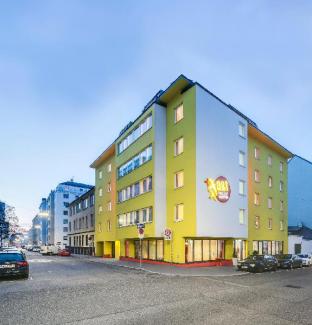 aandt holiday hostel wien