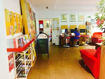 aandt holiday hostel wien