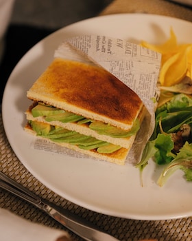 palazzo caracciolo naples