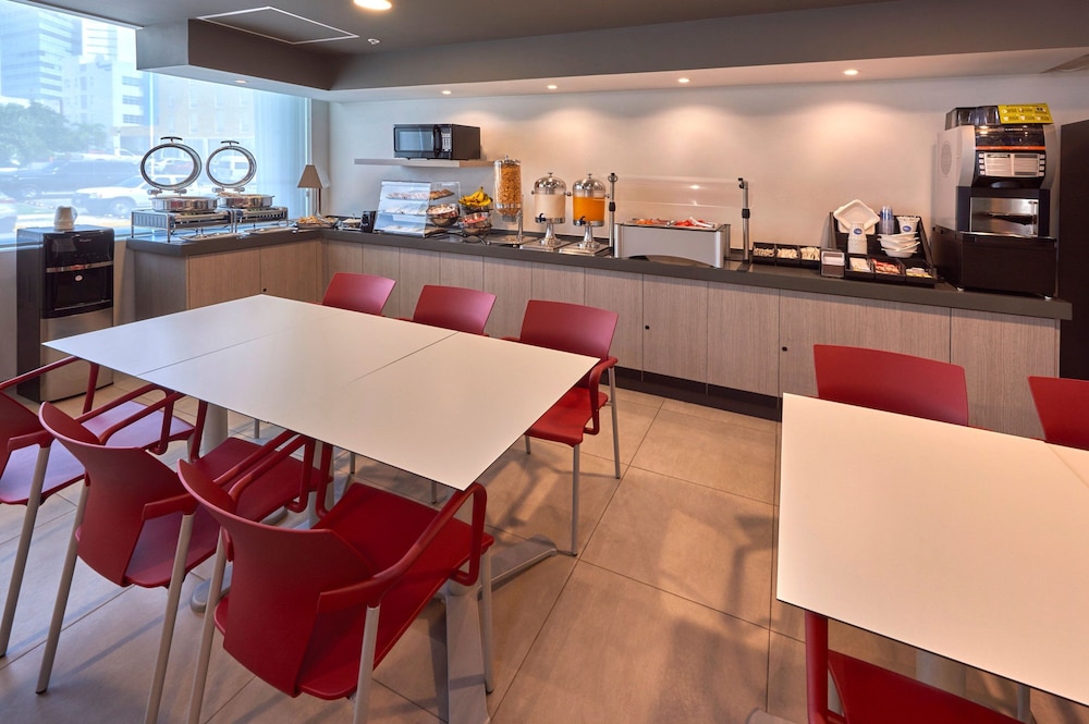 city express junior by marriott cancun