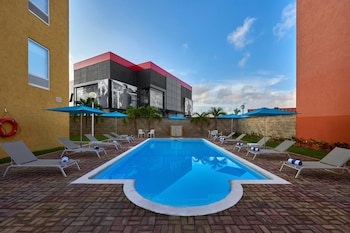 city express junior by marriott cancun