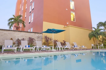 city express junior by marriott cancun