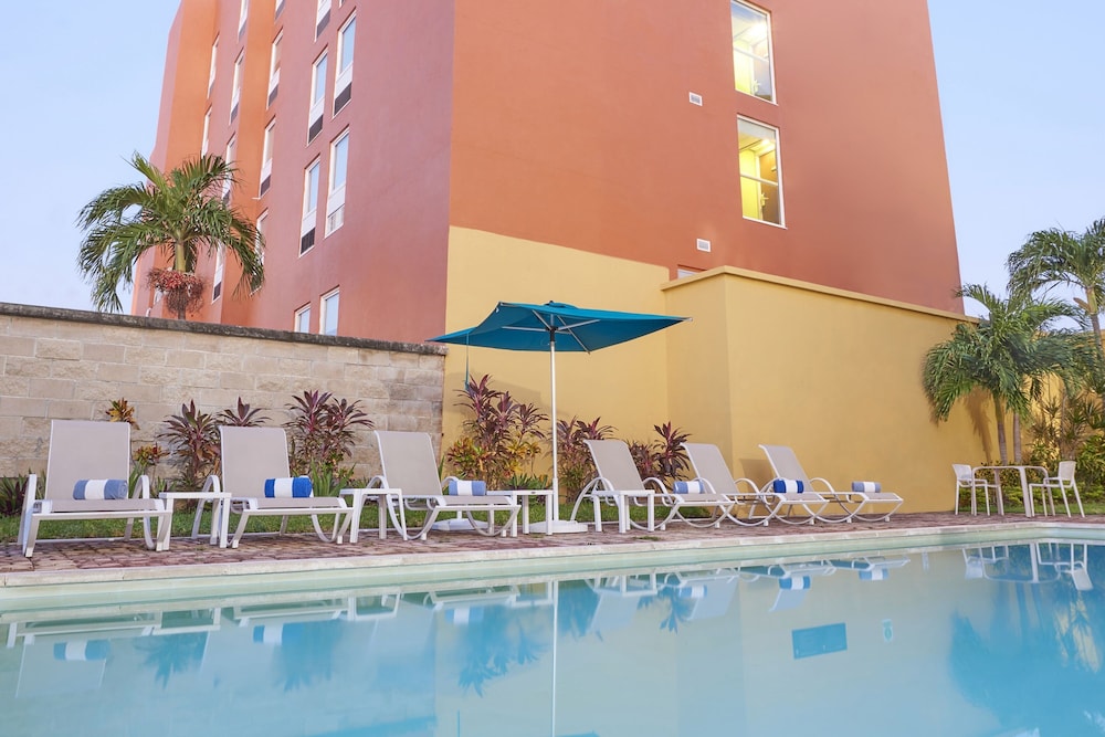 city express junior by marriott cancun