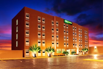 City Express Junior By Marriott Cancun,Downtown Cancun>>Cancun,3 star