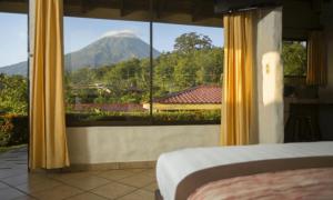 arenal volcano inn