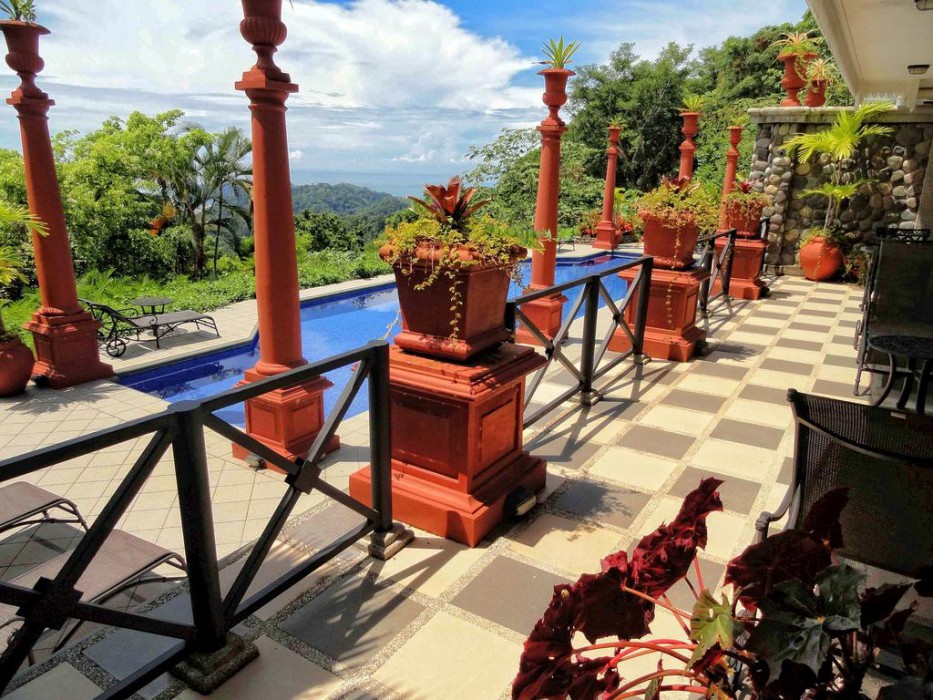hotel villa caletas