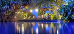 hotel villa caletas