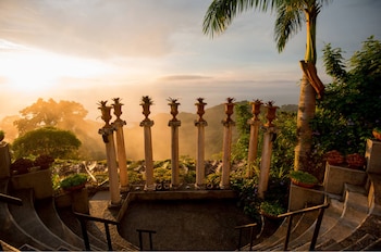 hotel villa caletas