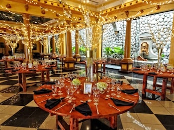 hotel villa caletas