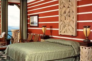 hotel villa caletas