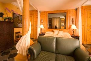 hotel villa caletas