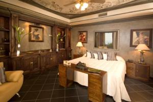 hotel villa caletas