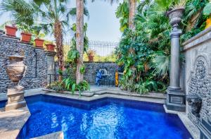 hotel villa caletas