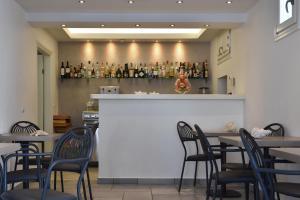 alexandros studios and apartments