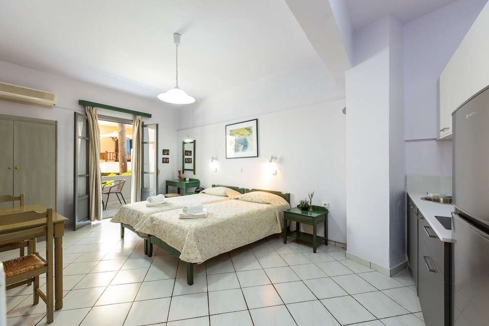 philoxenia apartments