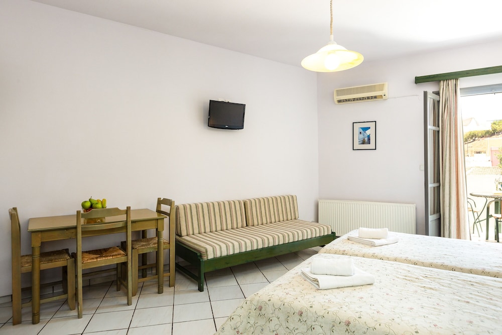philoxenia apartments