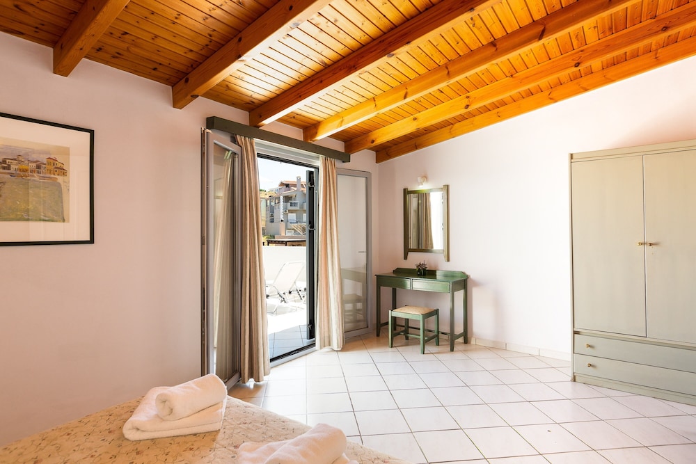 philoxenia apartments