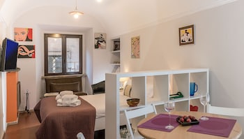 arco in pantheon apartments