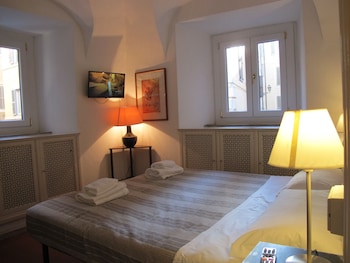 arco in pantheon apartments