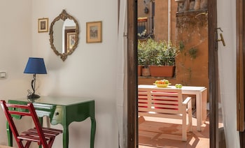 arco in pantheon apartments
