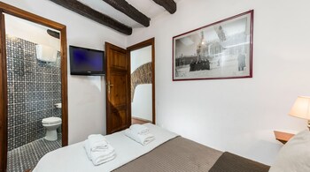 arco in pantheon apartments