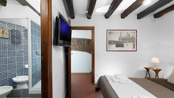 arco in pantheon apartments