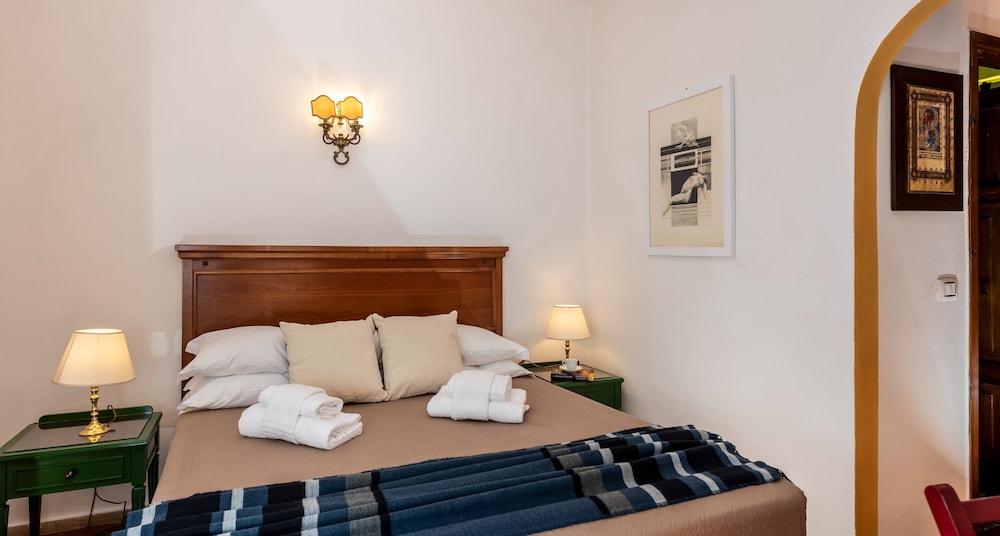 arco in pantheon apartments
