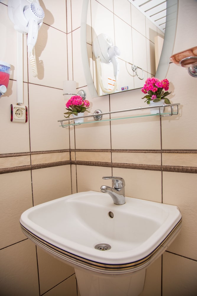 bandb yuzbasi beach hotel