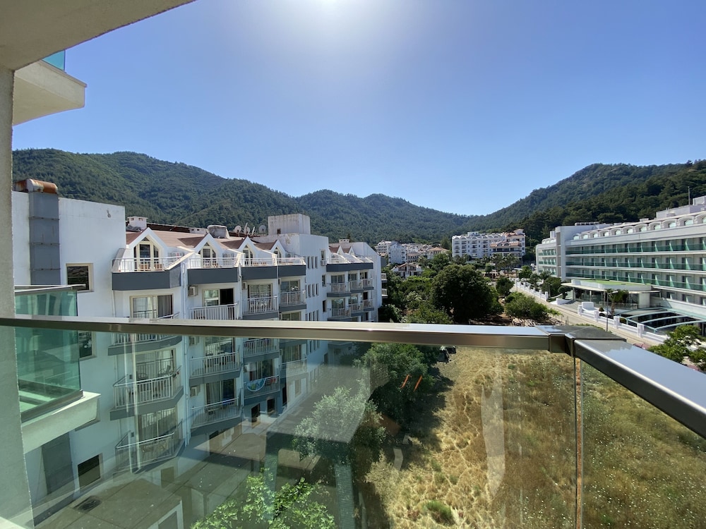 bandb yuzbasi beach hotel