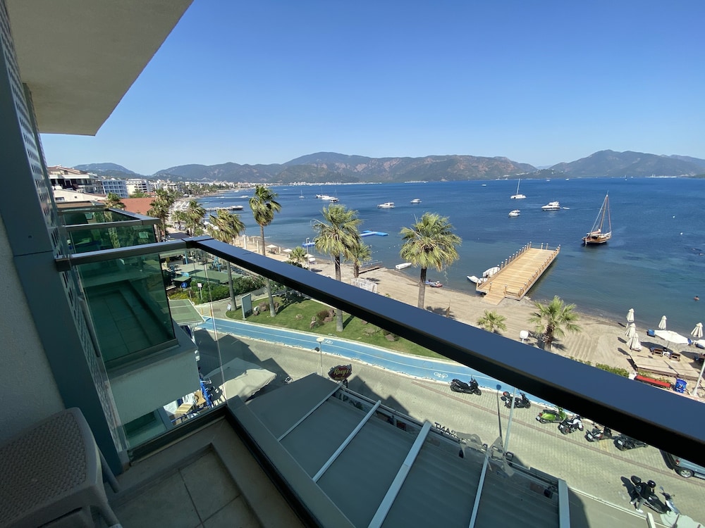 bandb yuzbasi beach hotel