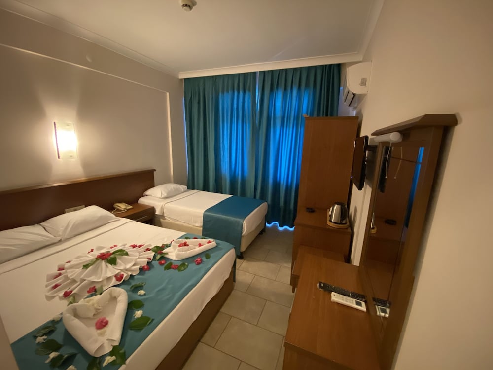 bandb yuzbasi beach hotel