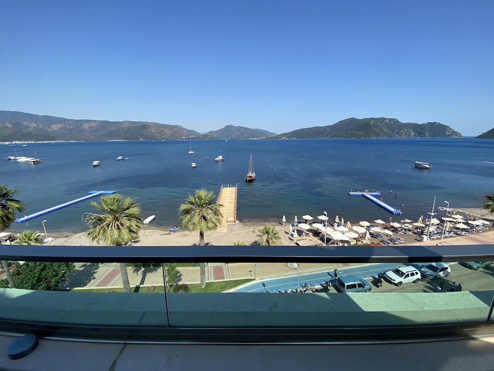 bandb yuzbasi beach hotel