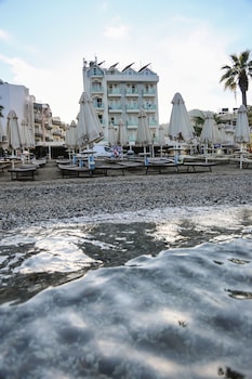 bandb yuzbasi beach hotel