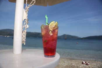 bandb yuzbasi beach hotel