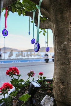 bandb yuzbasi beach hotel