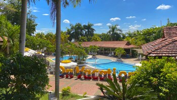 hotel on vacation girardot resort