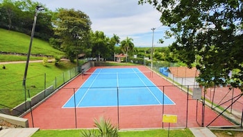 hotel on vacation girardot resort