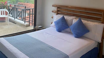 hotel on vacation girardot resort