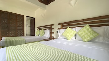 hotel on vacation girardot resort