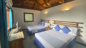 hotel on vacation girardot resort