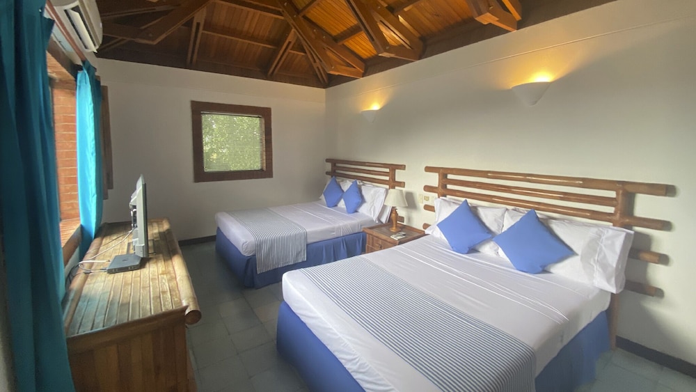 hotel on vacation girardot resort