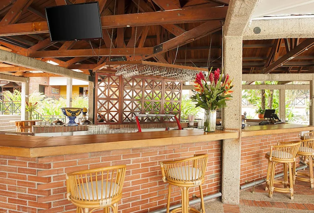 hotel on vacation girardot resort