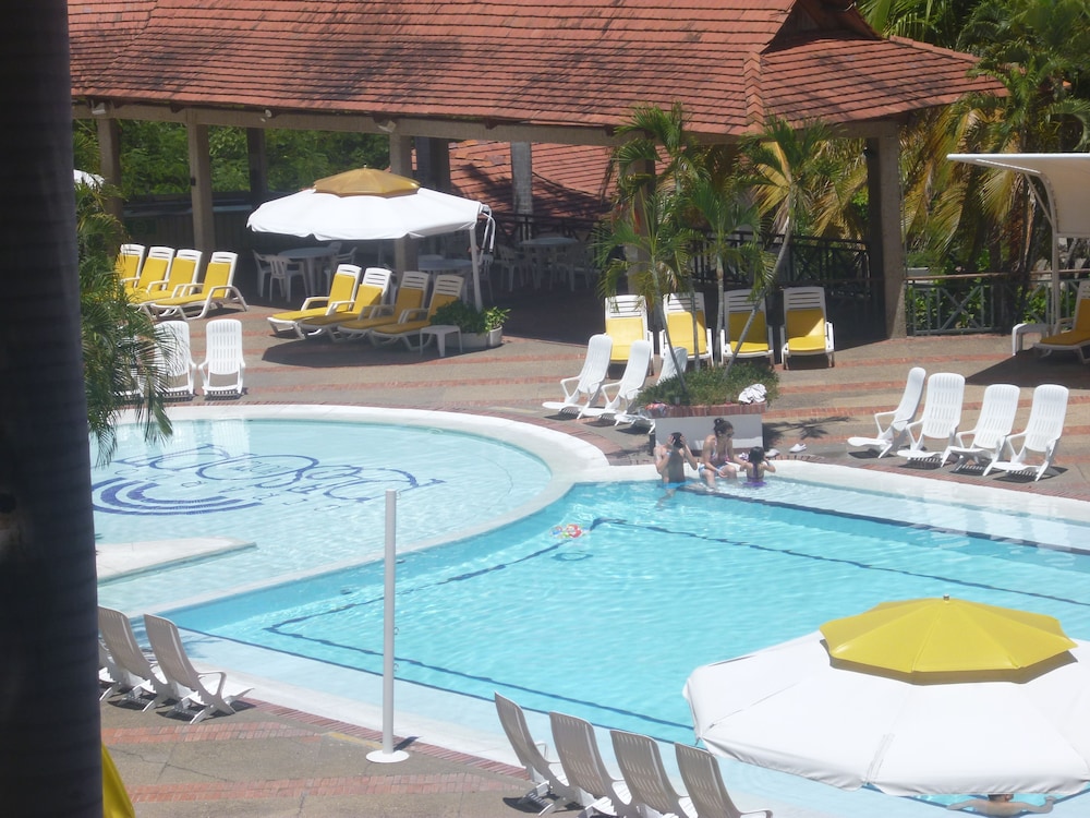 hotel on vacation girardot resort