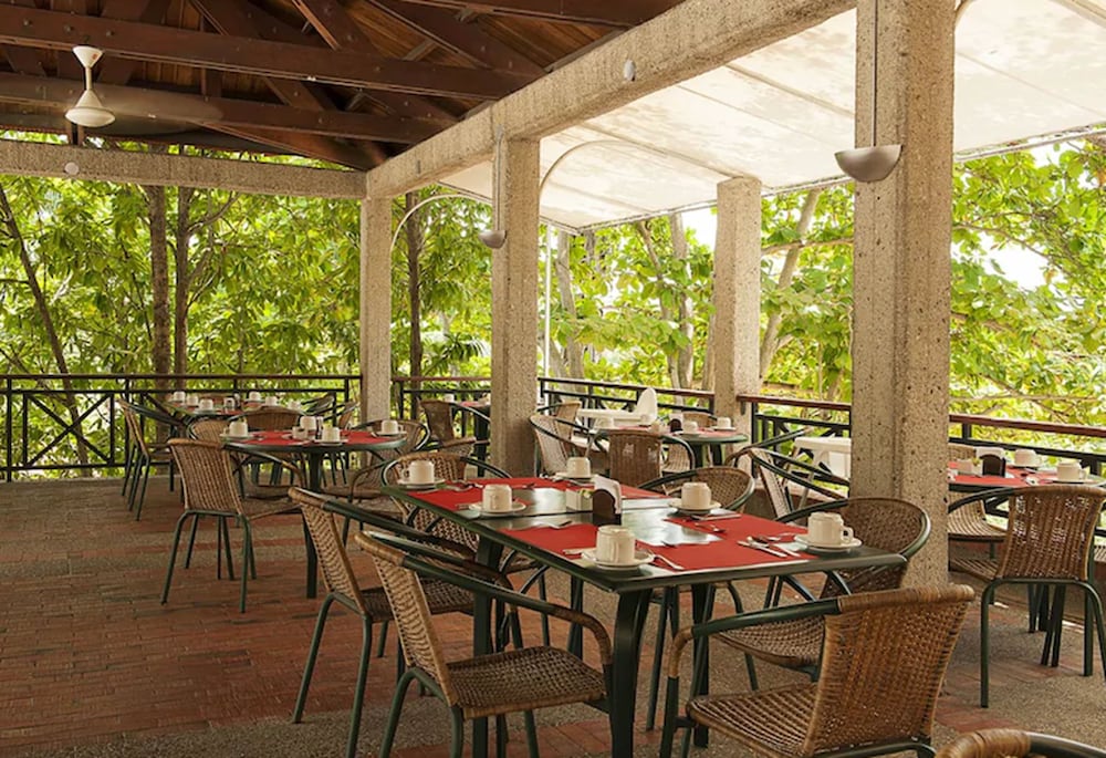 hotel on vacation girardot resort