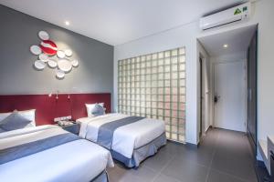 thanh tan hot springs by fusion