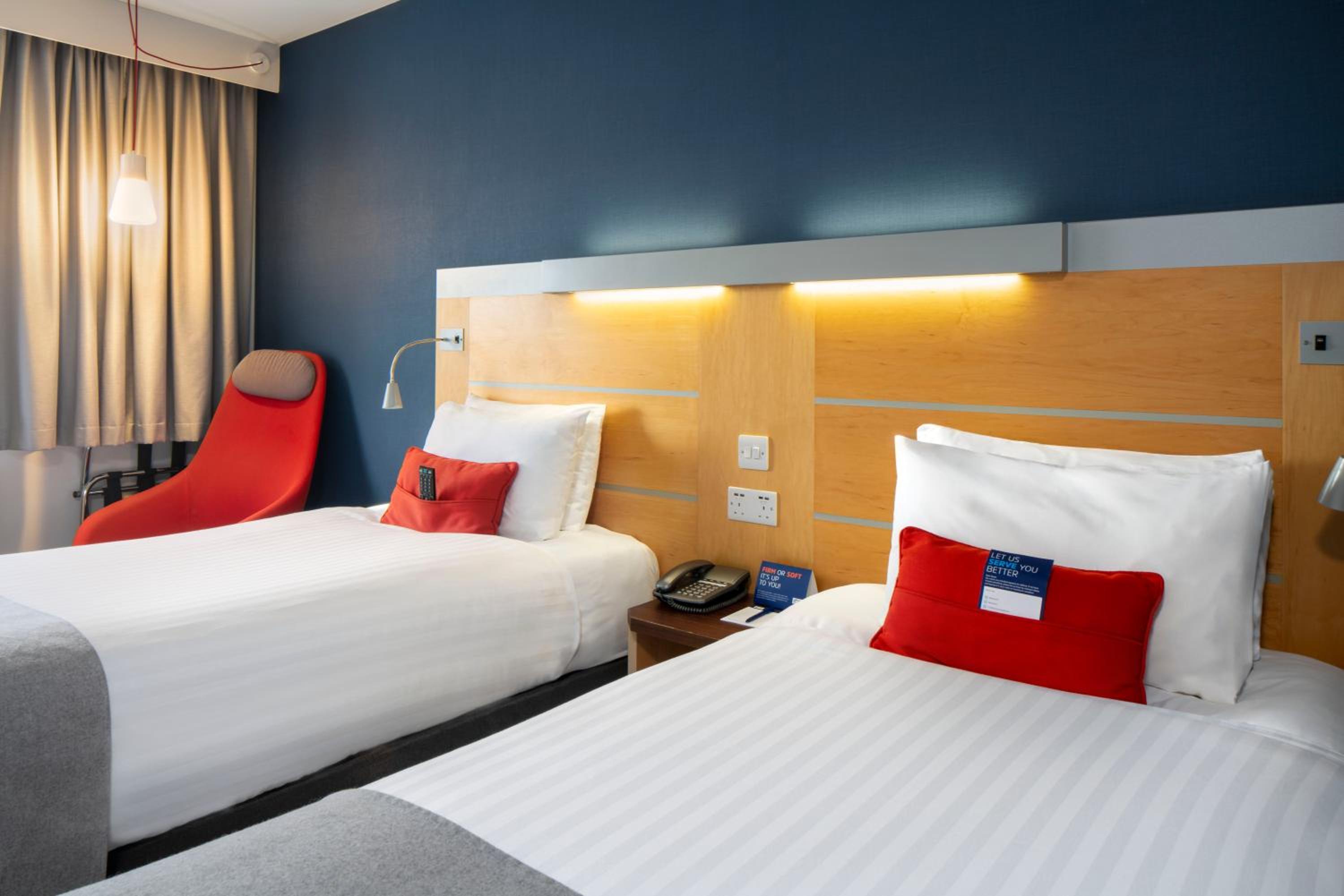 holiday inn express antrim an ihg hotel