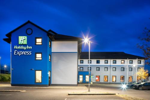 holiday inn express antrim an ihg hotel
