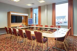 holiday inn express antrim an ihg hotel