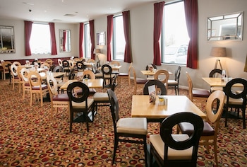 holiday inn express antrim an ihg hotel
