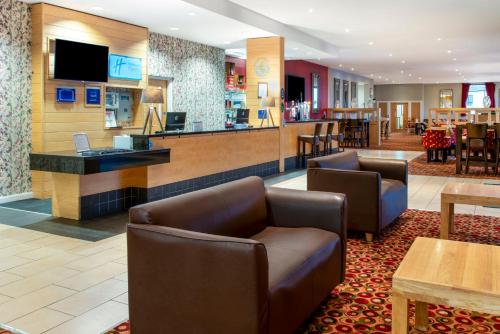 holiday inn express antrim an ihg hotel